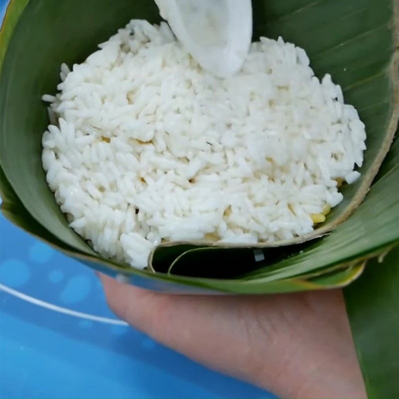 Bước 8 Gói bánh Bánh ú bá trạng chóp