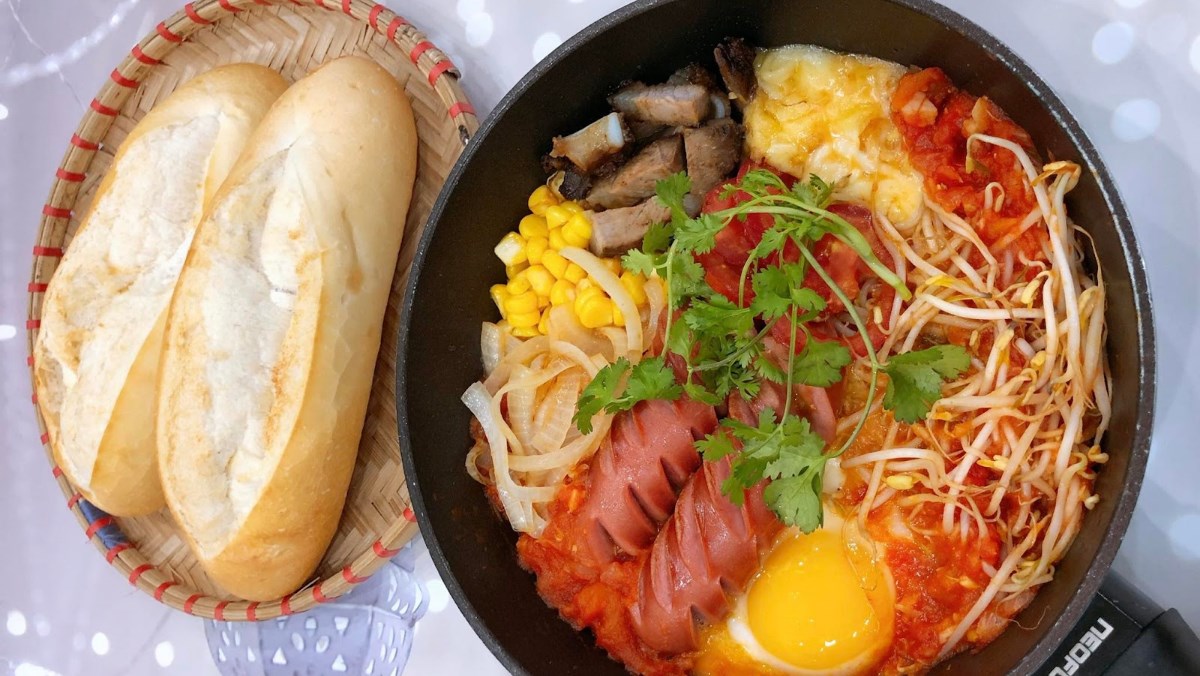 Bánh mì chảo thập cẩm