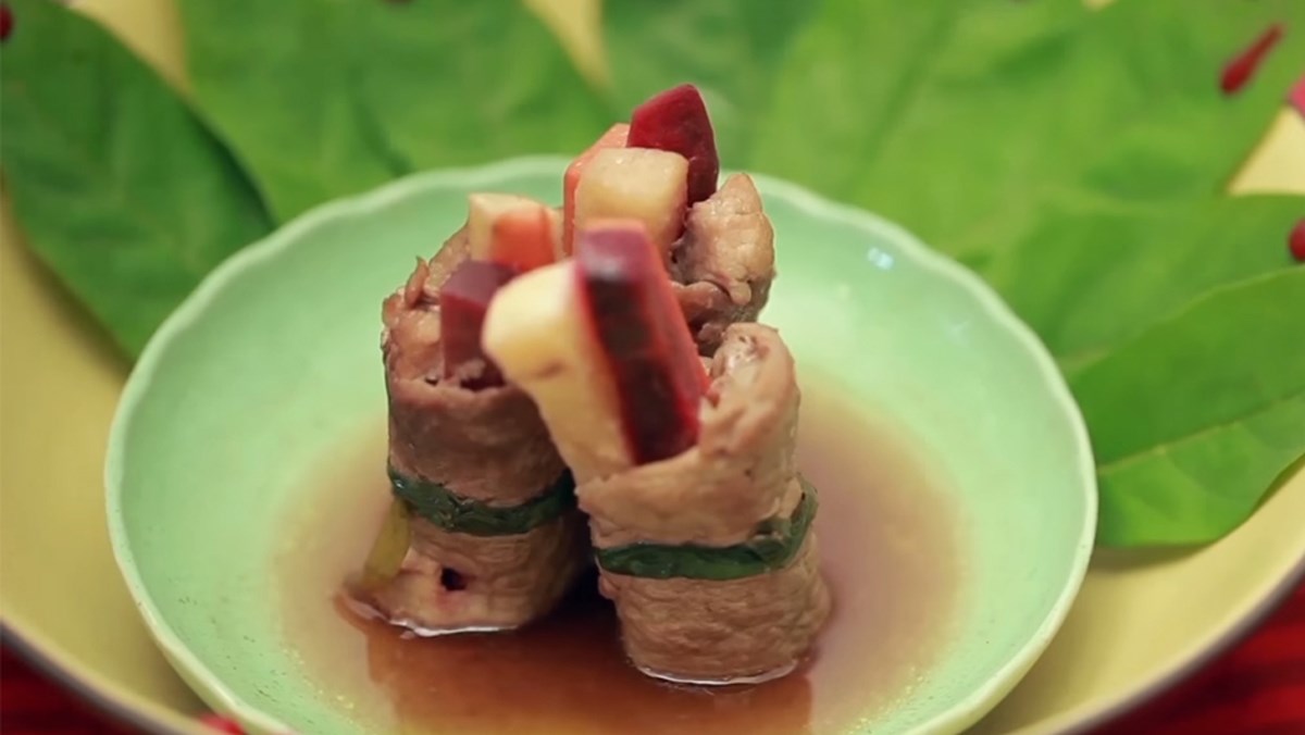 Bò cuộn lục cẩm