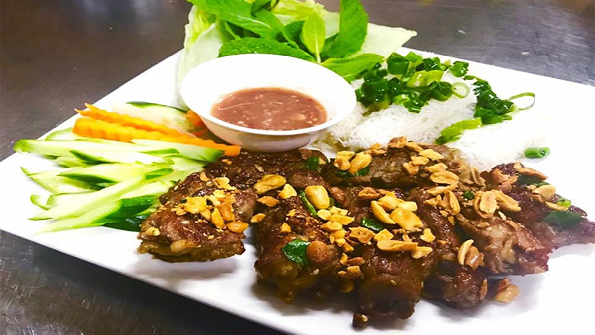 Bò đun (bò nướng lụi)