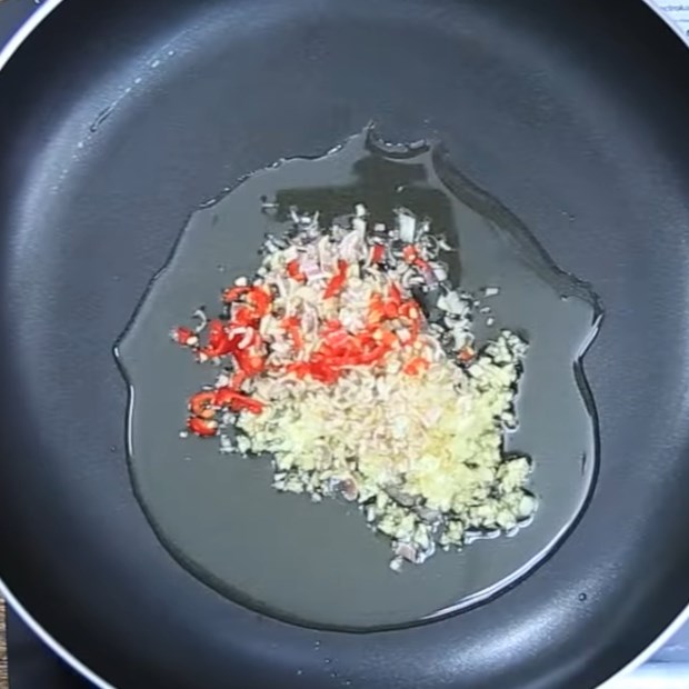 Bước 2 Pha sốt ướp Bò nướng sa tế giấy bạc