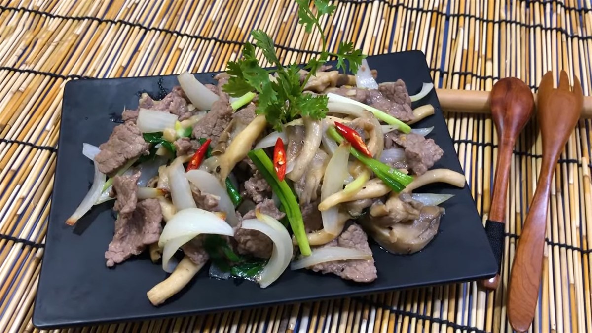 Thịt bò xào nấm bào ngư