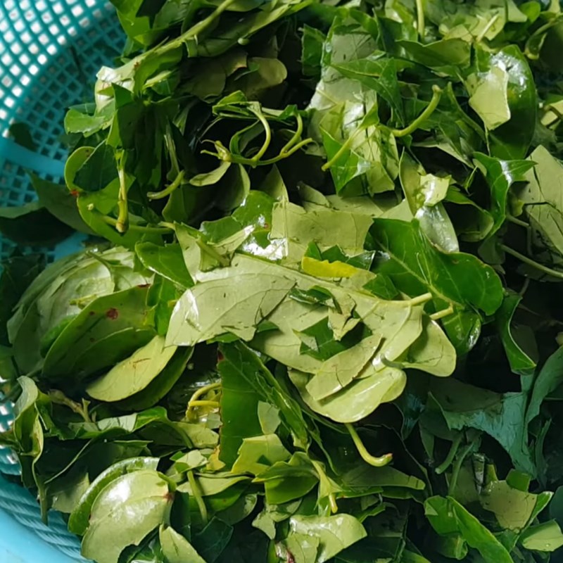 Bước 3 Sơ chế nguyên liệu khác Lẩu gà lá giang