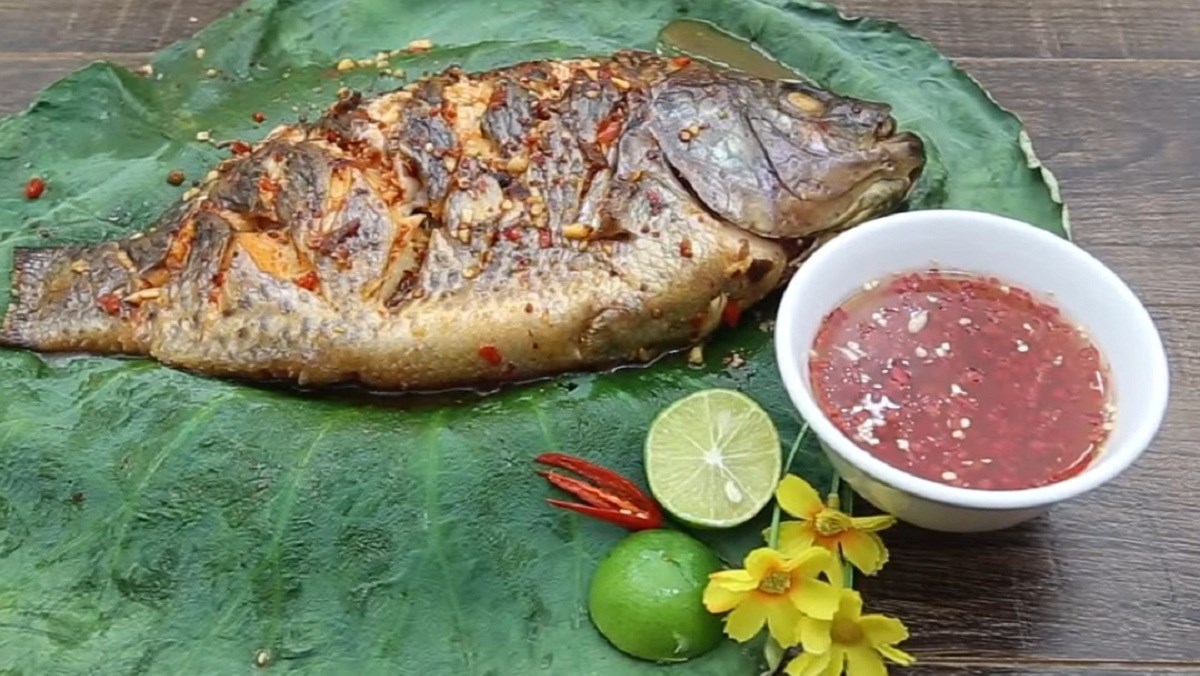 Cá rô phi nướng muối ớt