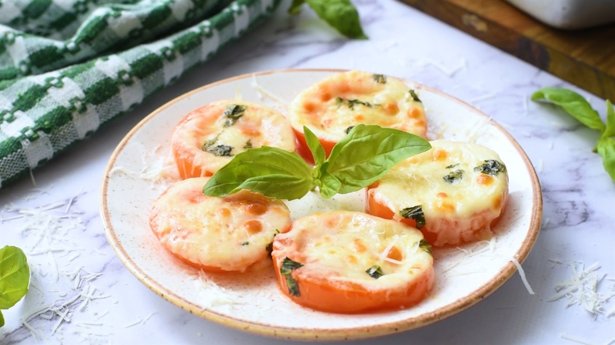 Cà chua nướng phô mai
