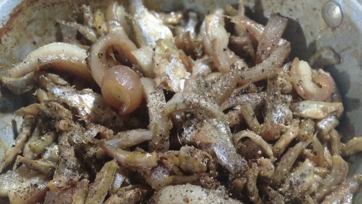 Cá lòng tong kho da heo
