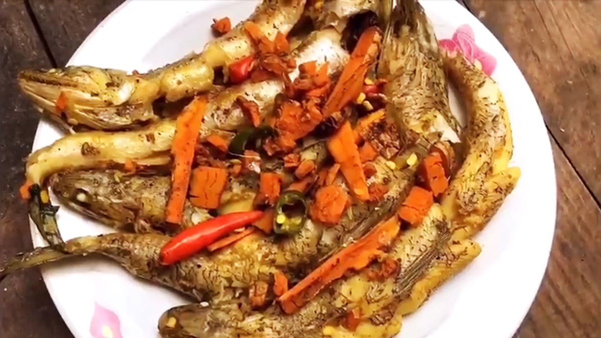 Cá mối kho nghệ