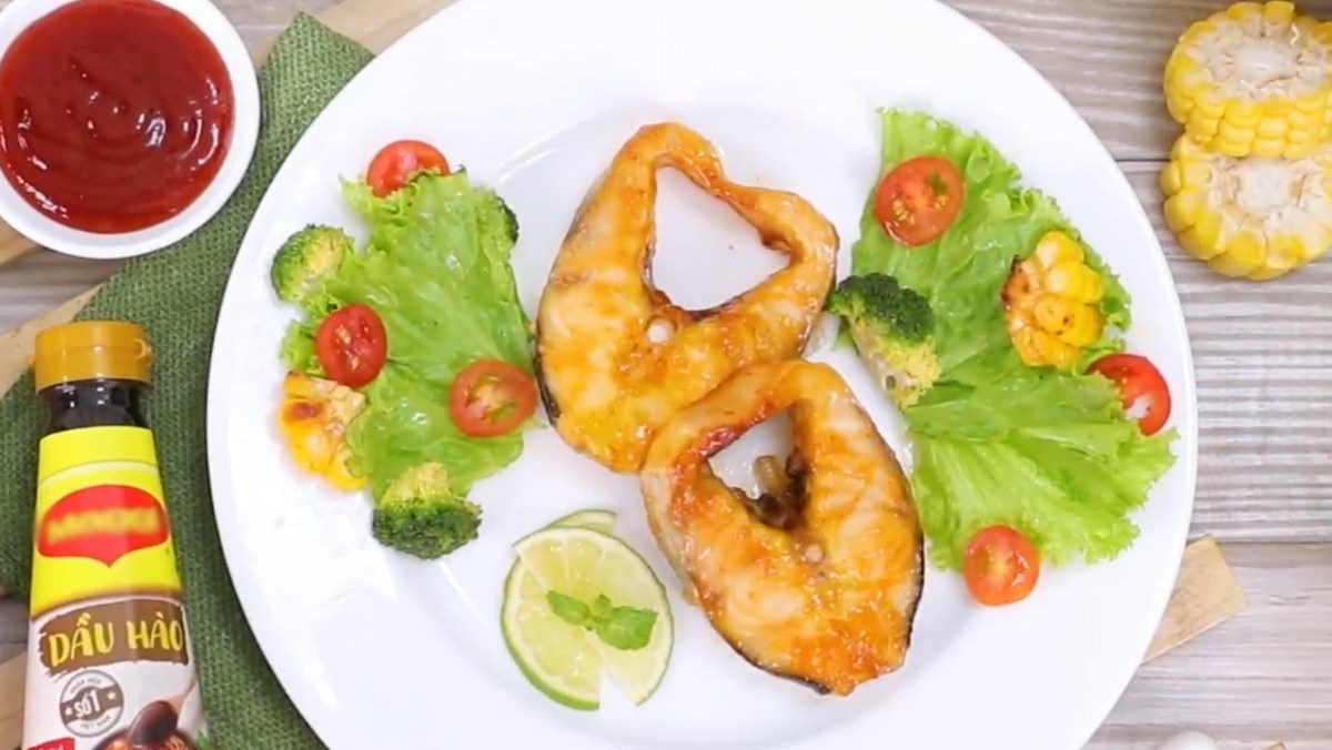 Cá tầm nướng rau củ