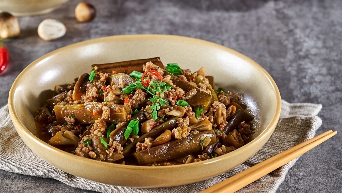 Cà tím kho thịt băm