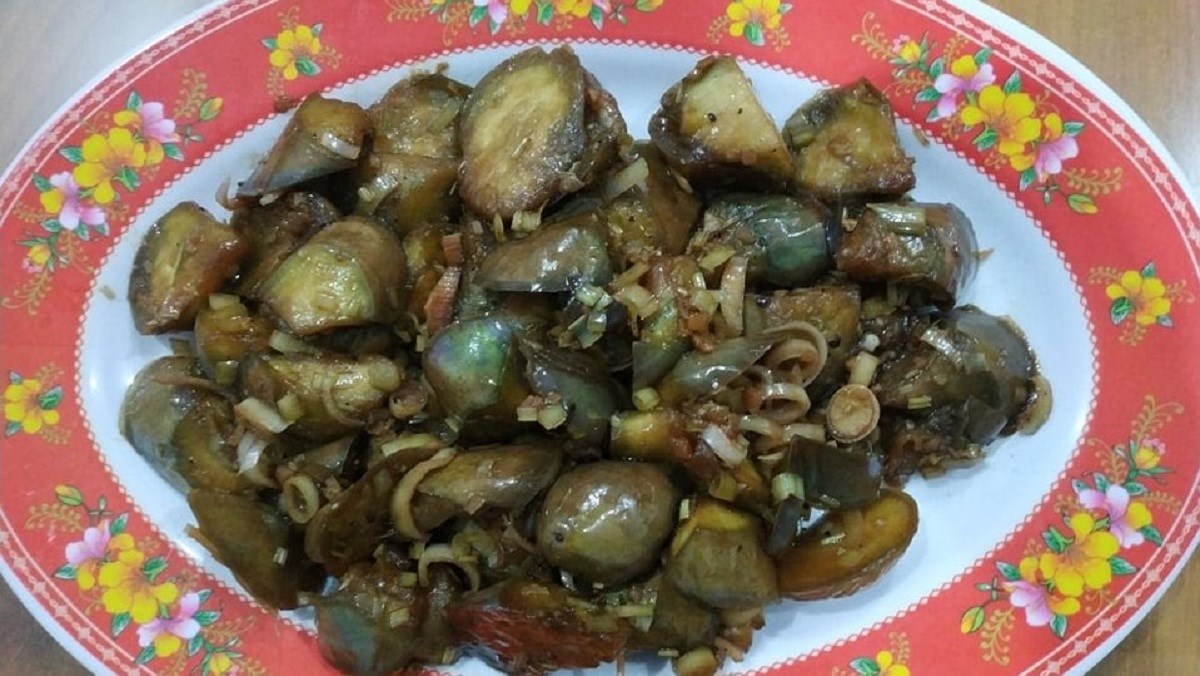 Cà tím xào sả