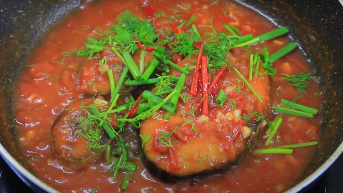 Cá thu chiên sốt cà chua