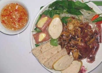cach lam banh cuon bang banh trang nhan thit thom ngon don avt 1200x676 1