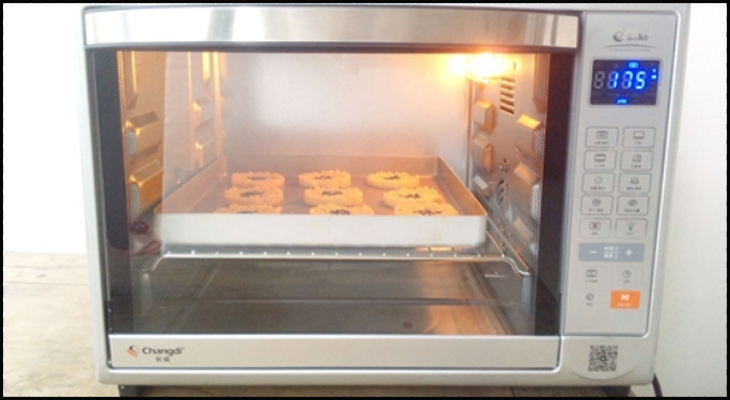 Bước 4 Nướng bánh Bánh gạo giòn tan