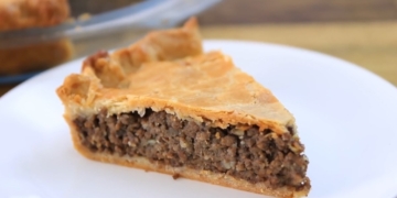 cach lam banh khoai tay thit bo la tourtiere chuan vi canada CN 1200x676 1