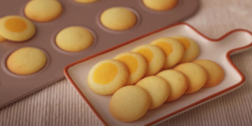 Cách làm bánh quy Cookie trứng thơm ngon, giòn rụm, đơn giản tại nhà 111 cach lam banh quy trung thom ngon gion rum sieu 8 760x367 1