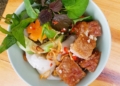 cach lam banh uot heo quay bang noi chien khong dau don gian avt 1200x676 1