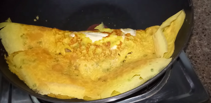 Bước 4 Đổ bánh xèo Bánh xèo chay
