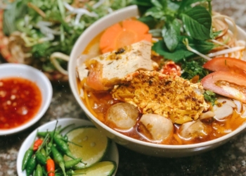 cach lam bun rieu chay don gian dam da le vu lan avt 1200x676 1