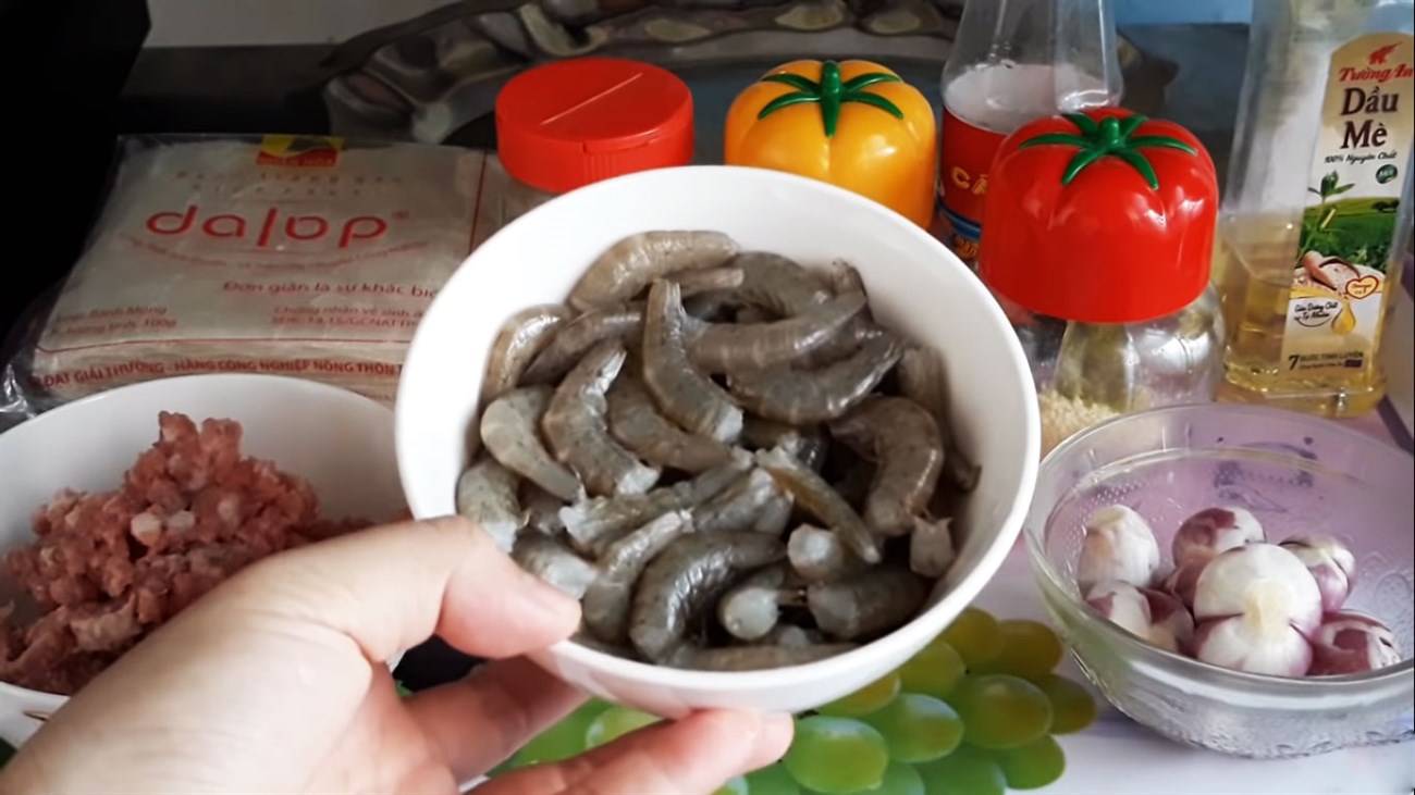 Nguyên liệu món ăn chả ram tôm đất