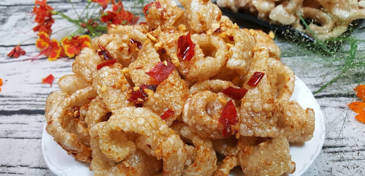 Bước 5 Thành phẩm Da heo chiên tỏi ớt