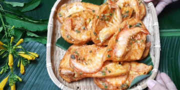 cach lam mon banh mi chien tom gion rum thom ngon 12 760x367 1