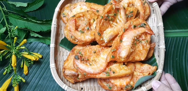 cach lam mon banh mi chien tom gion rum thom ngon 12 760x367 1
