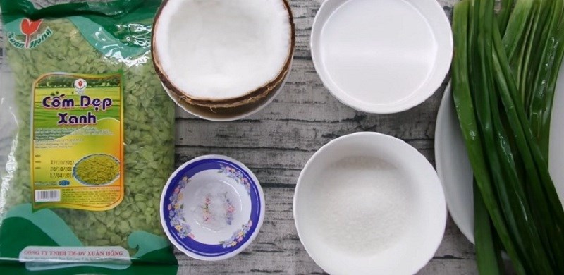 Nguyên liệu món ăn cốm dẹp trộn dừa
