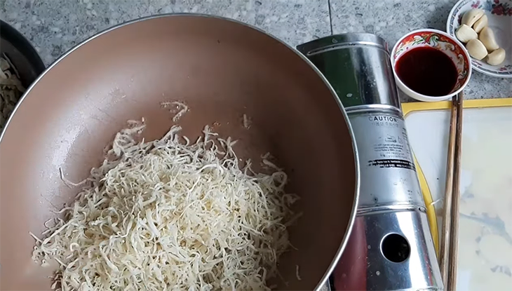 Bước 4 Trộn và sấy vỏ bưởi Nem chua chay