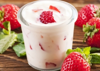 cach lam sua chua uong yakult bang noi com dien 5 760x367 1