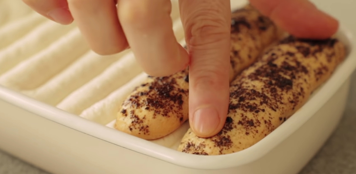 Bước 7 Hoàn thành bánh Tiramisu oreo