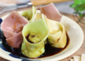 Cách làm vỏ hoành thánh 3 màu dai ngon dễ làm tại nhà 21 cach lam vo hoanh thanh 3 mau dai ngon cuc don gia 6 760x367 1