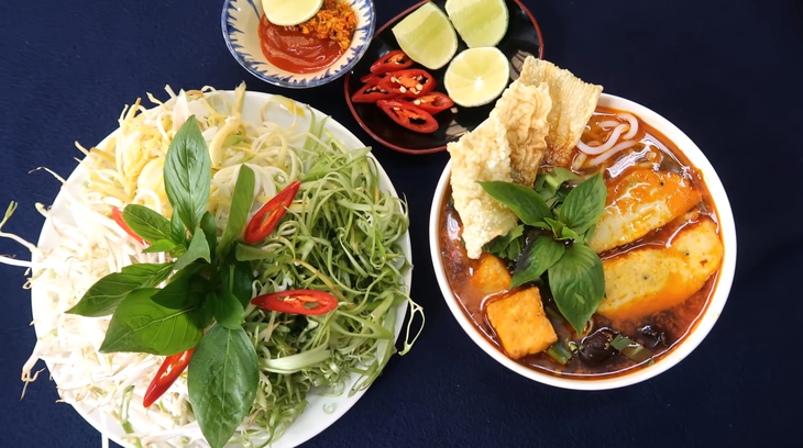 Bước 5 Thành phẩm Bún bò Huế chay