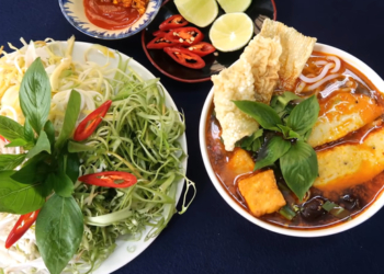 cach nau bun bo hue chay thom ngon thanh dam dam 3 760x367 1