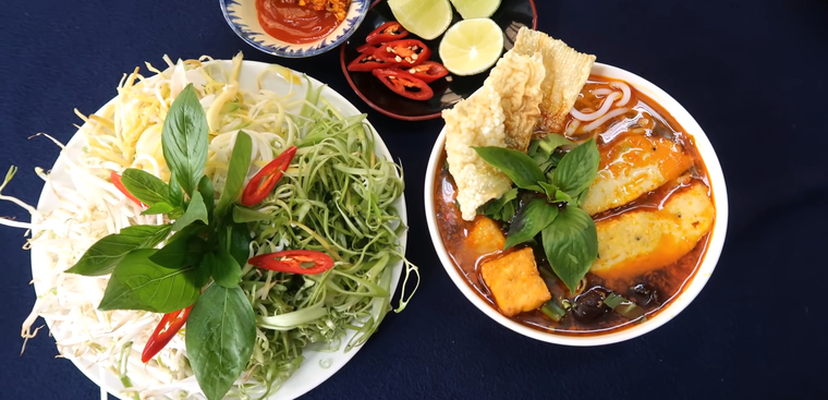 cach nau bun bo hue chay thom ngon thanh dam dam 3 760x367 1