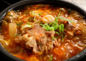 cach nau canh duoi bo han quoc thom ngon va cuc ky bo duong avt 1200x676 1