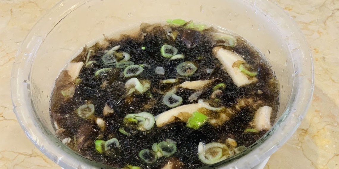 2 Cách nấu canh rong biển thịt bằm thơm ngon, không tanh và cực thanh mát 21 cach nau canh rong bien thit bam ngon ngot khong tanh cuc de avt 1200x676 1