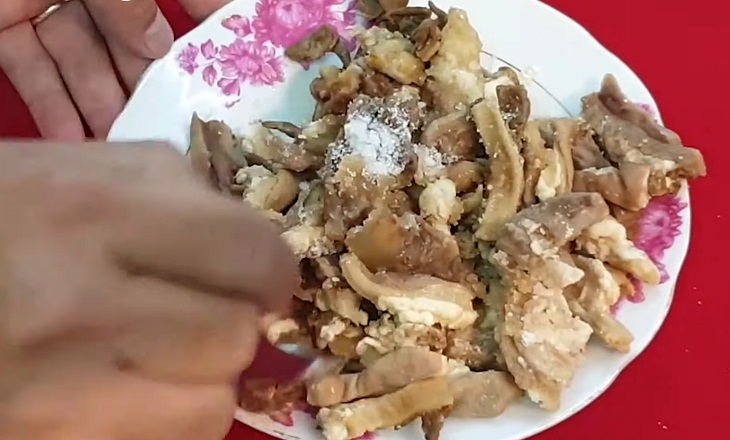 Bước 1 Sơ chế lòng bò Lẩu lòng bò nấu mẻ
