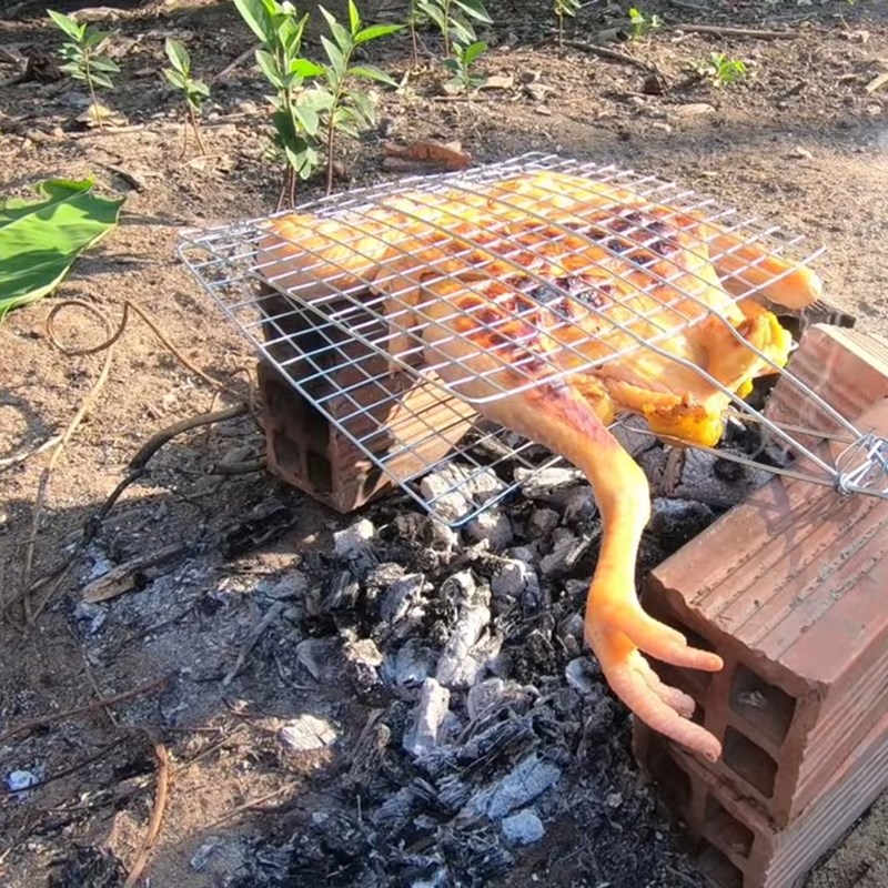 Bước 3 Nướng gà Cách ướp gà nướng than củi