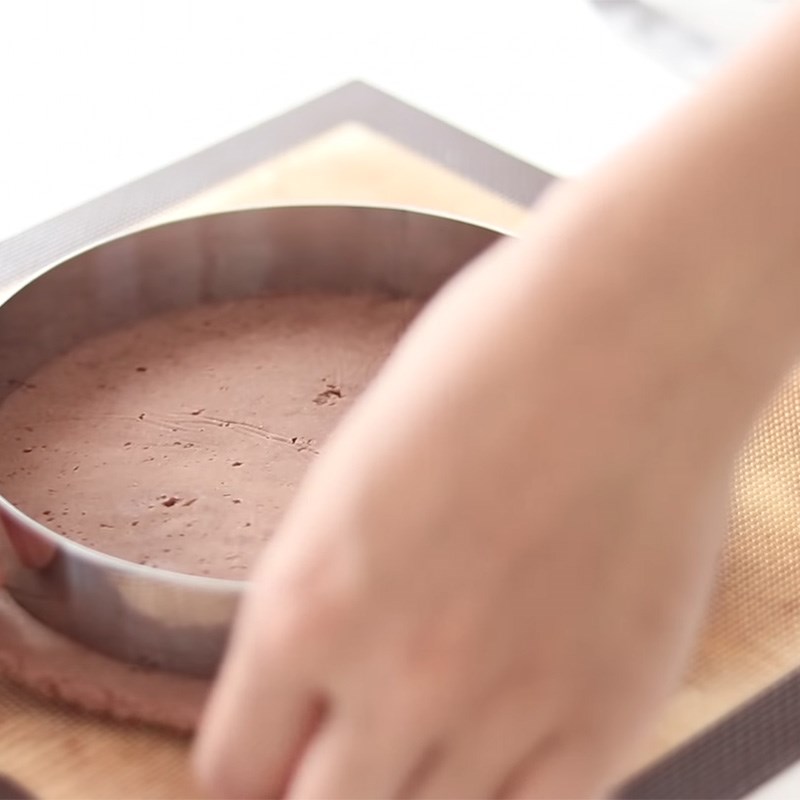 Bước 3 Cán và làm vỏ bánh Bánh tart kem cháy