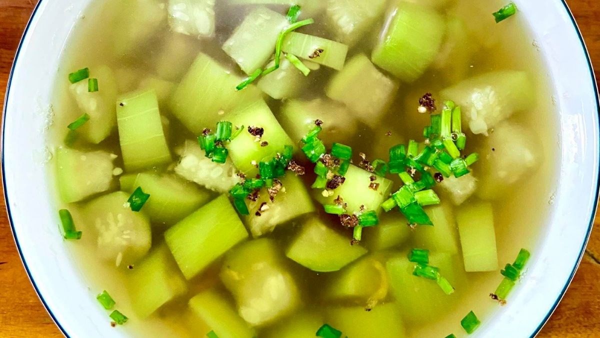 Canh bầu nấu tép khô
