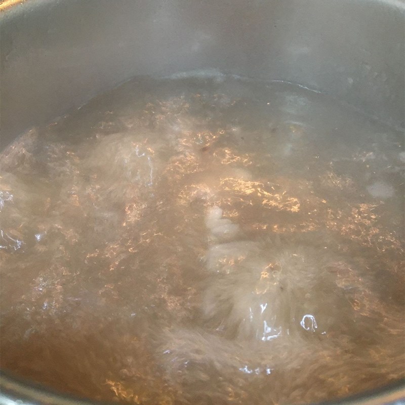 Bước 3 Nấu canh bí đỏ sườn heo Canh bí đỏ nấu sườn heo
