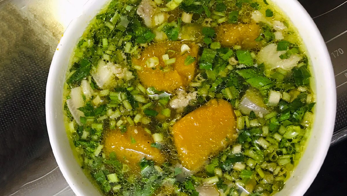 Canh bí đỏ thịt bằm