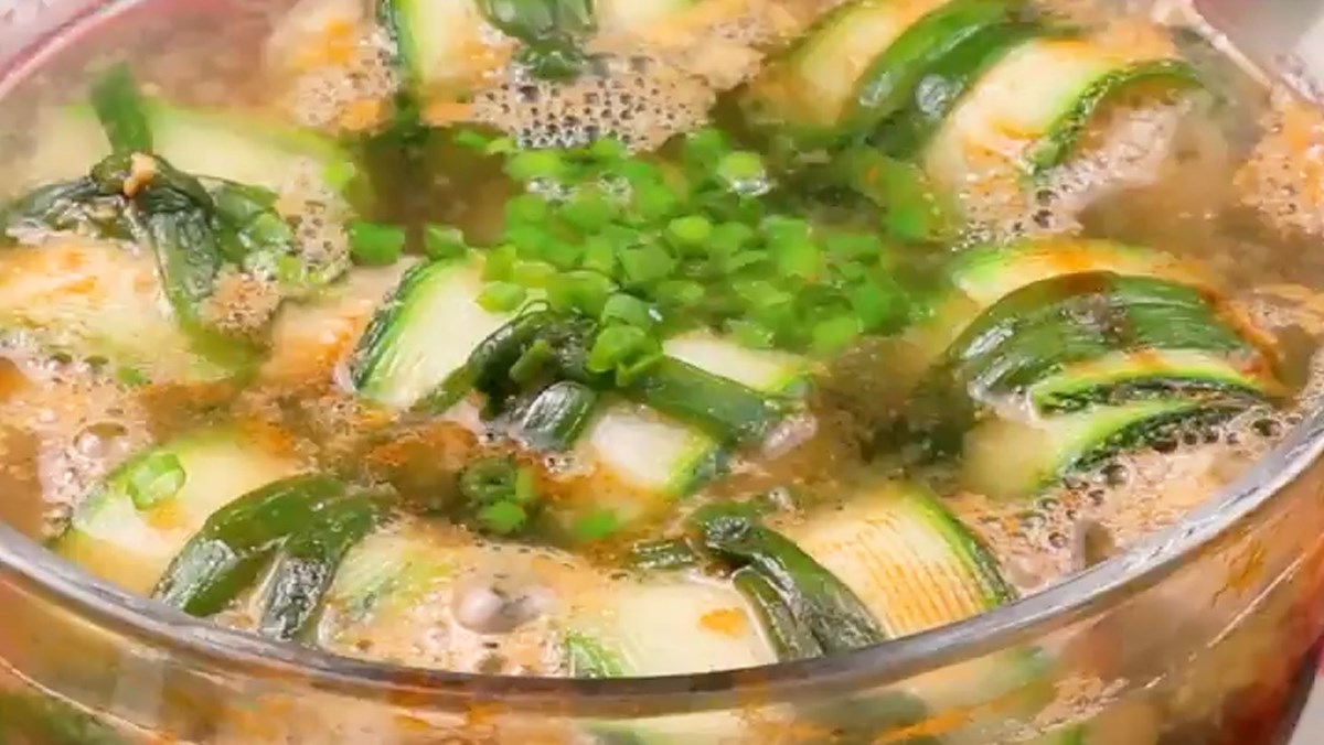 Canh bí ngòi cuộn tôm