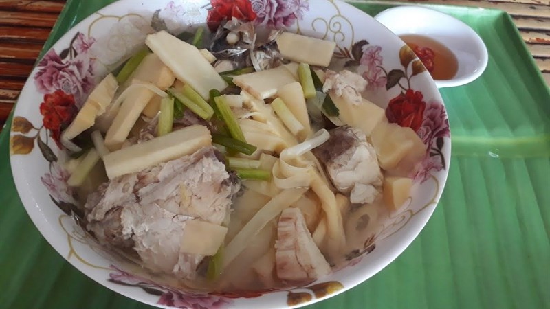 Canh măng chua cá chẽm