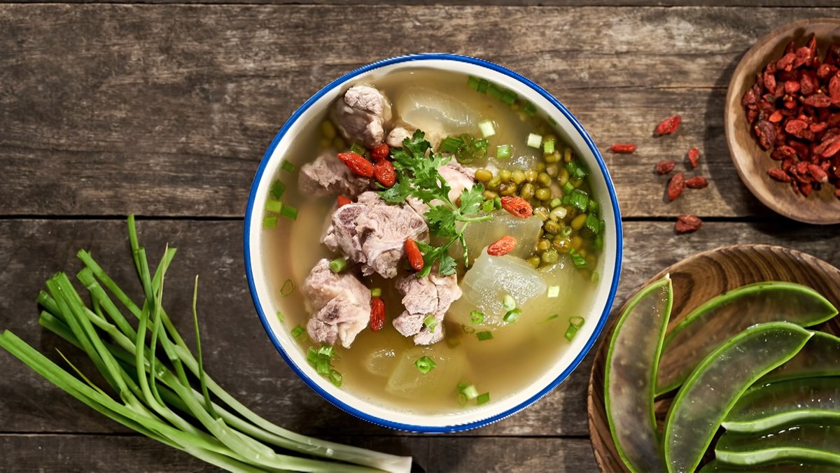 Canh nha đam nấu sườn