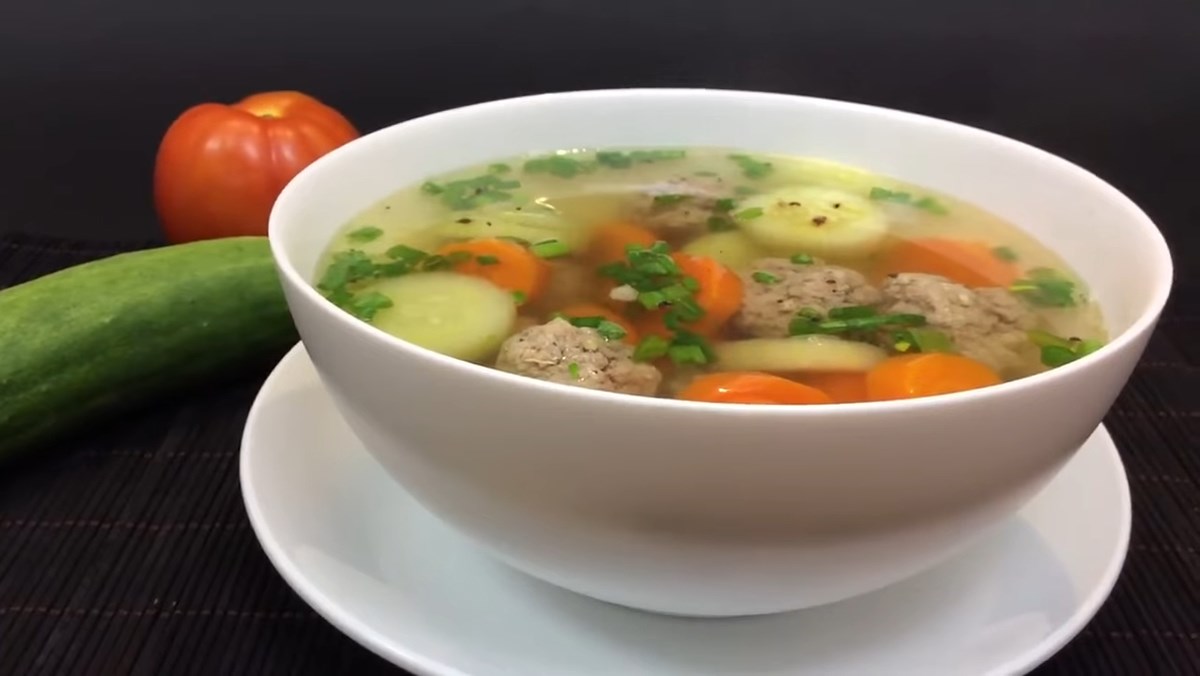 Canh thịt băm viên rau củ