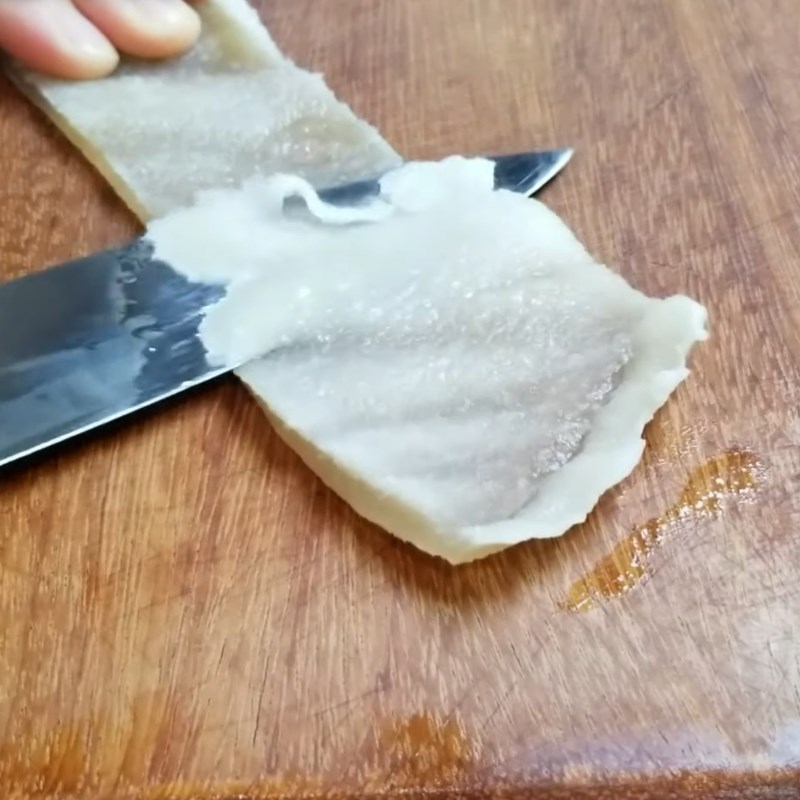 Bước 3 Cắt da heo Da heo nướng giòn