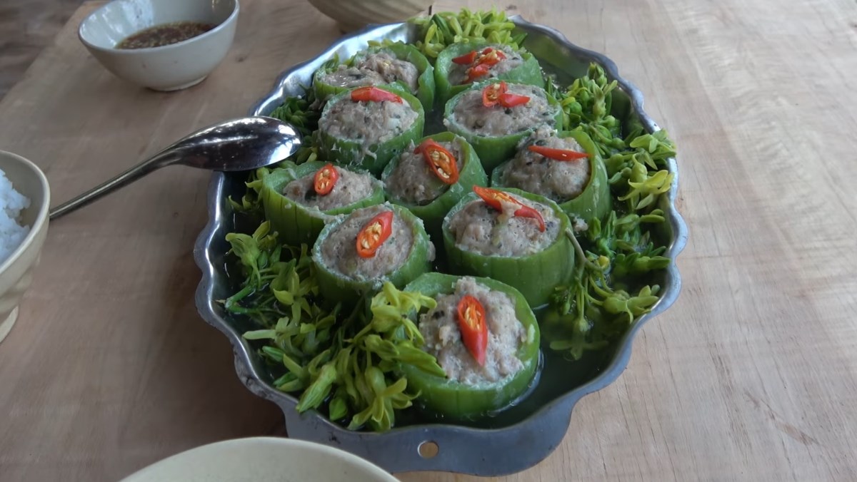 Chả cá thu hấp mướp