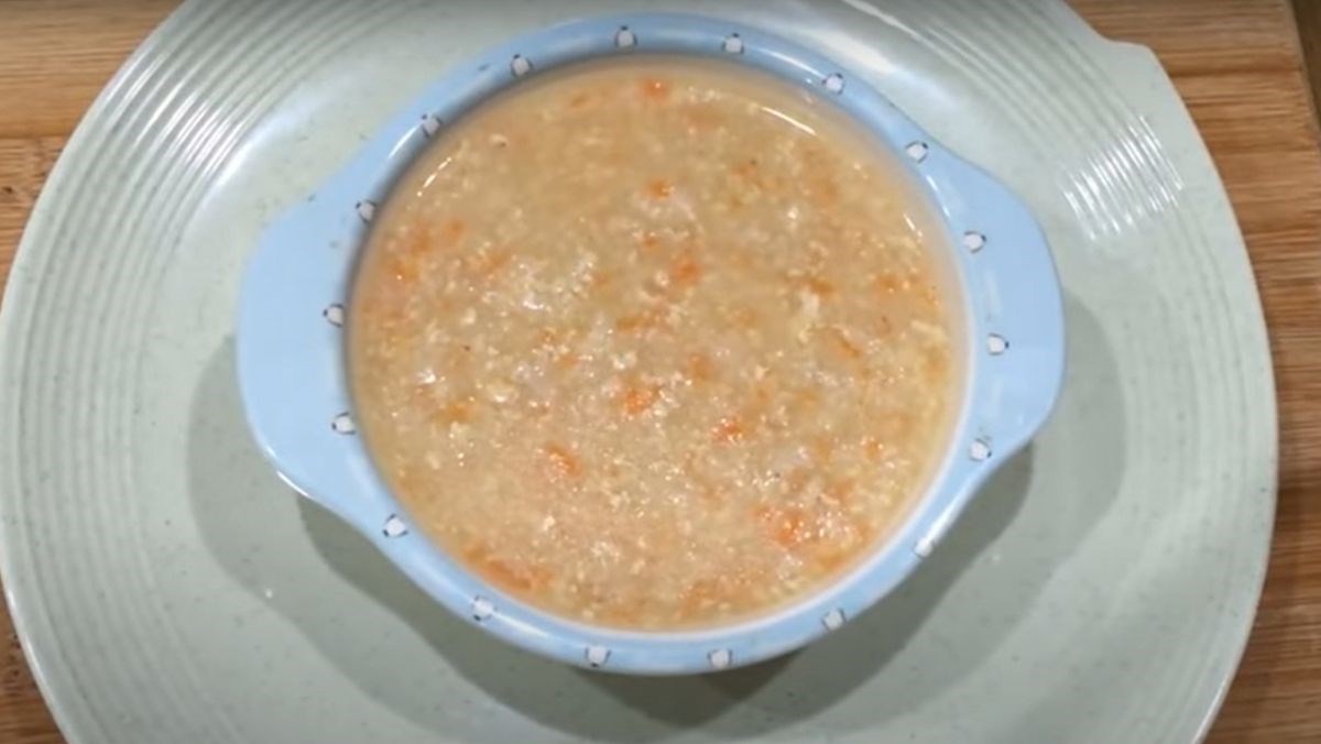 Cháo gà hạt sen cà rốt ăn dặm