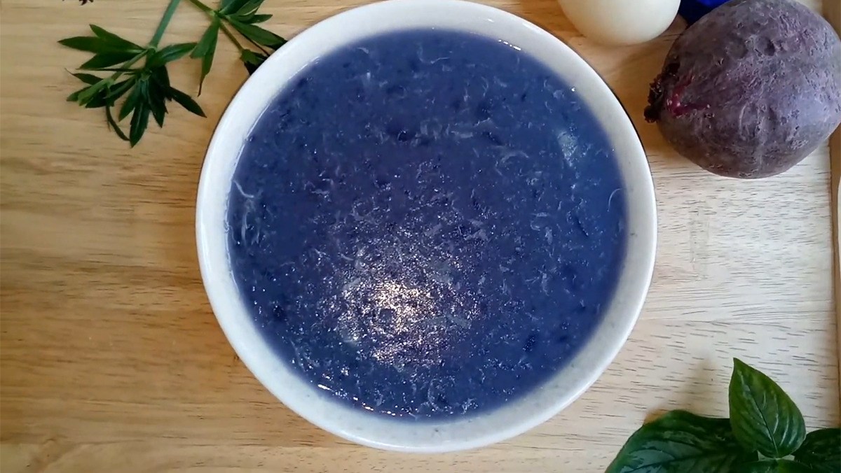 Cháo trứng gà khoai lang tím